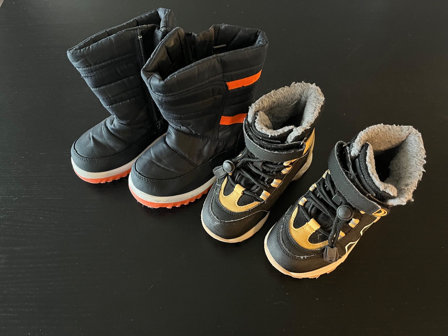 Scarpe per ragazzi: Winter Schuhe Set, Gr. 27 – Usato da Düdingen venduto da Moonils