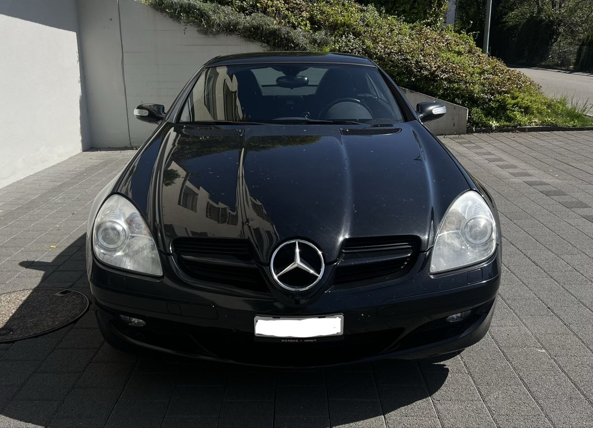 Mercedes-Benz Automobili: Mercedes-Benz SLK 200 convertible – Usato da Stäfa venduto da ste_5zgq