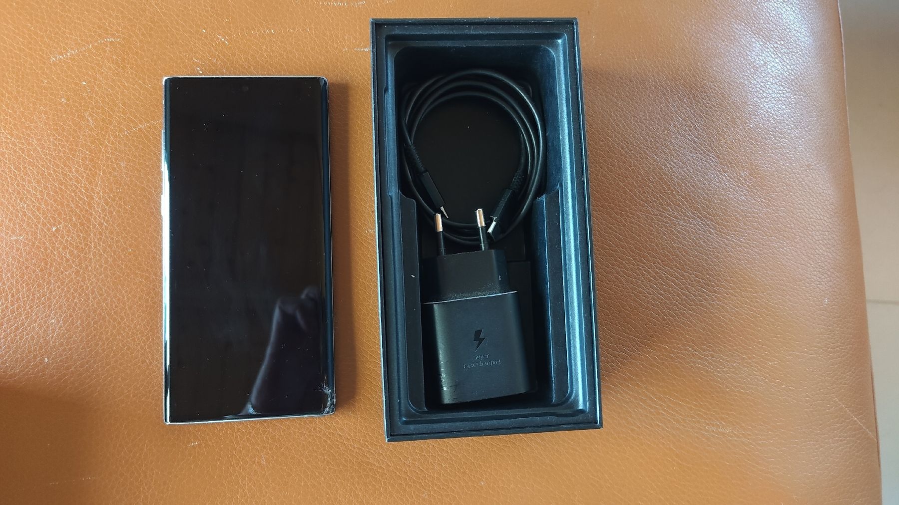 Samsung Telefoni cellulari / Smartphones: Samsung Galaxy Note 10 – Usato da Illnau venduto da Sefan 1