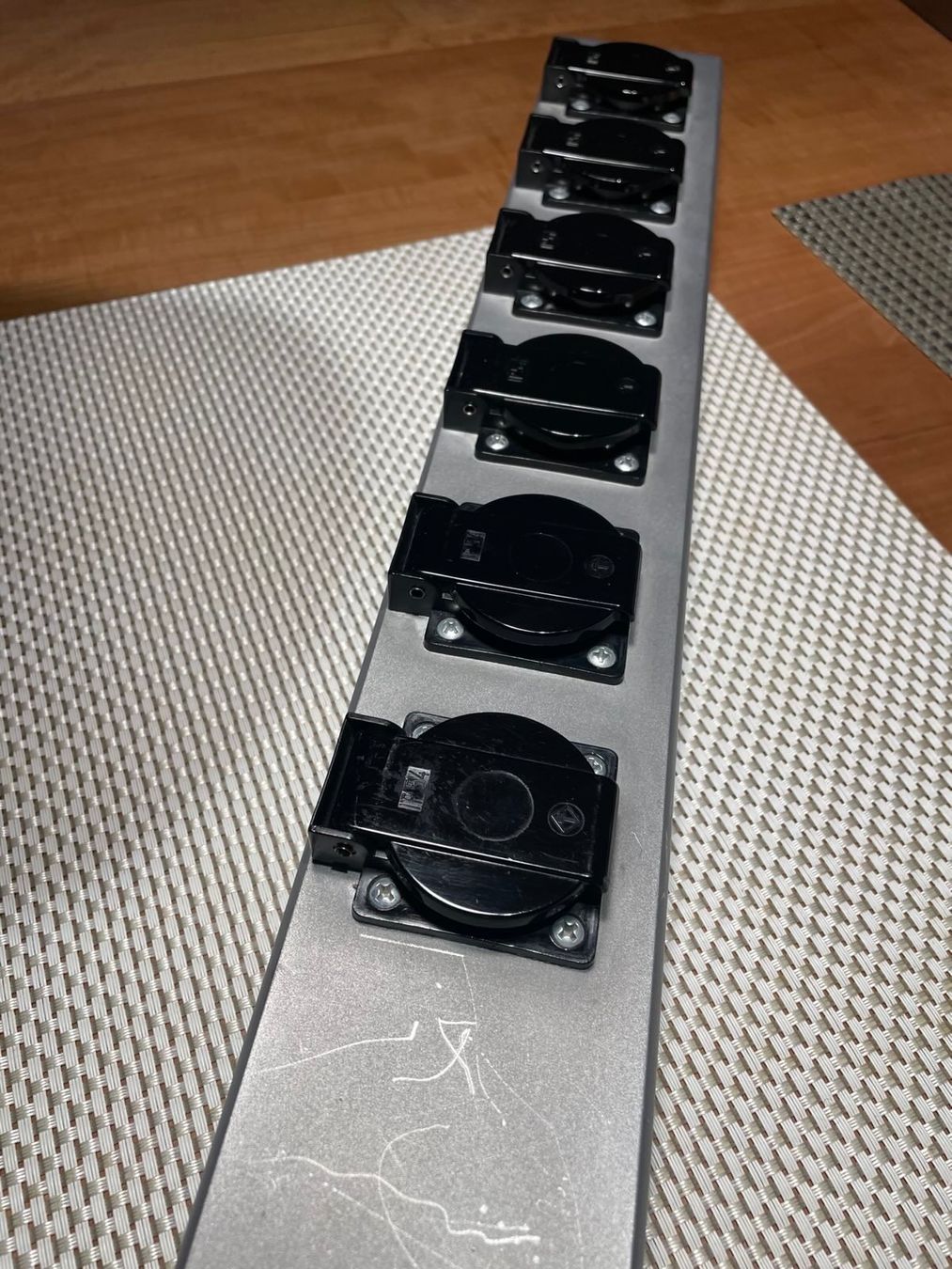 Alimentazione elettrica: Hifi Netzleiste JC-Audio SL-2 – Usato da Zürich venduto da baueso 8