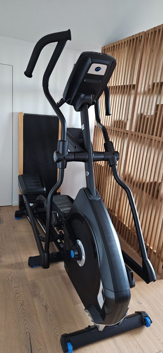Nautilus Hometrainer: Nautilus E628 Crosstrainer / Ellipsentrainer – Usato da Zug venduto da zouzou22