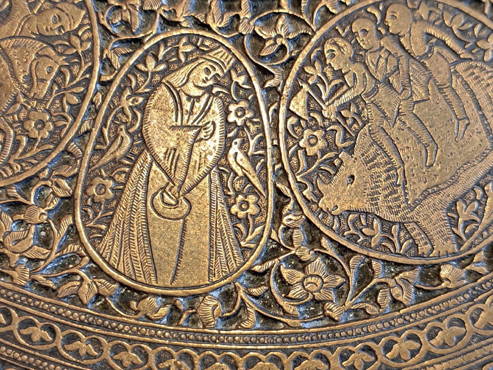 Piatti: Antiker Teller aus Bronze – Usato da Rehetobel venduto da hobirot01 3