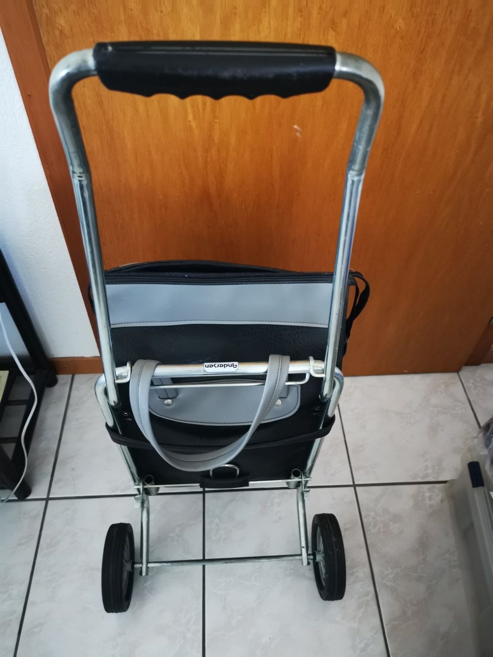 Sonstiges für Haushalt & Wohnen: Chariot de courses Andersen pliable, pratique et léger – Gebraucht aus Courtepin von Marisou2 4