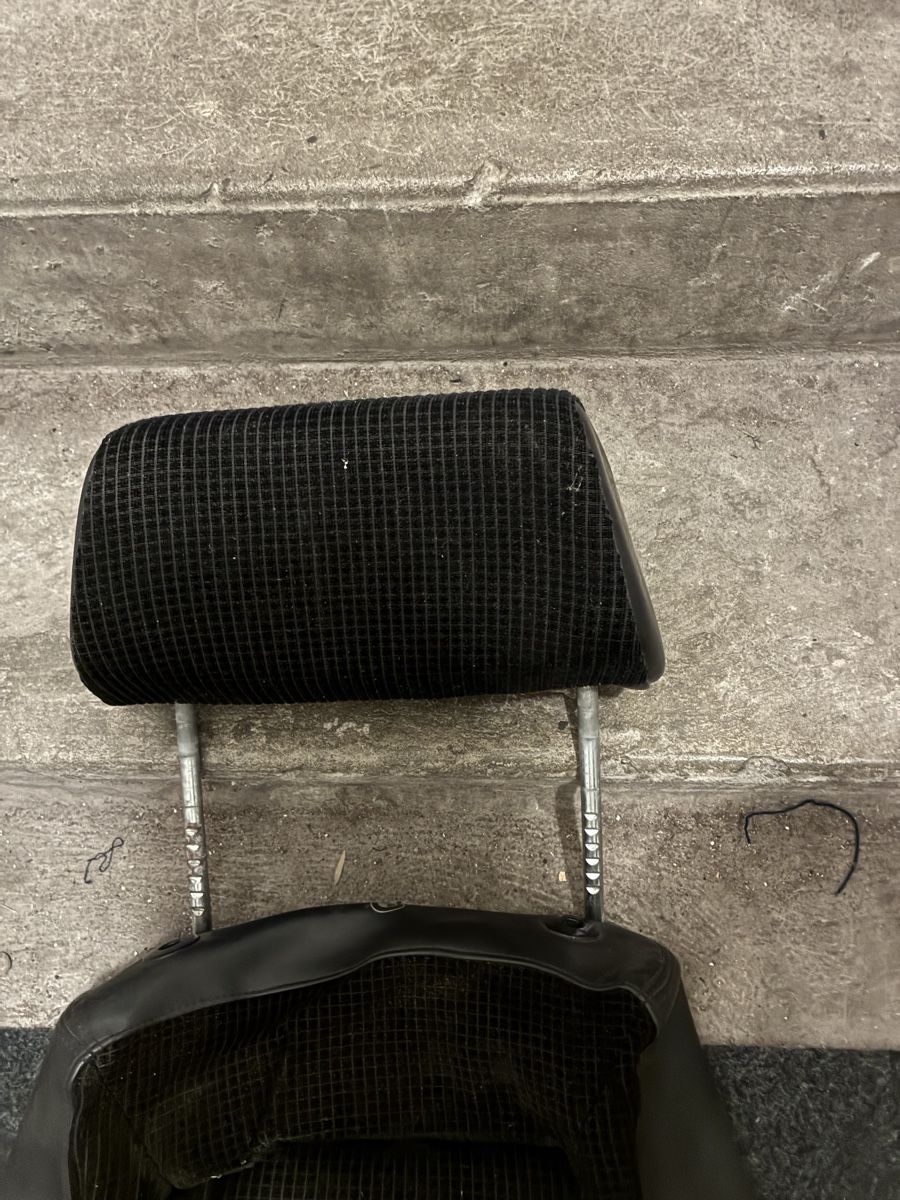 BMW Accessori per altri veicoli: E21-2002 Recaro sitzpolster – Usato da Grenchen venduto da Netii10 4