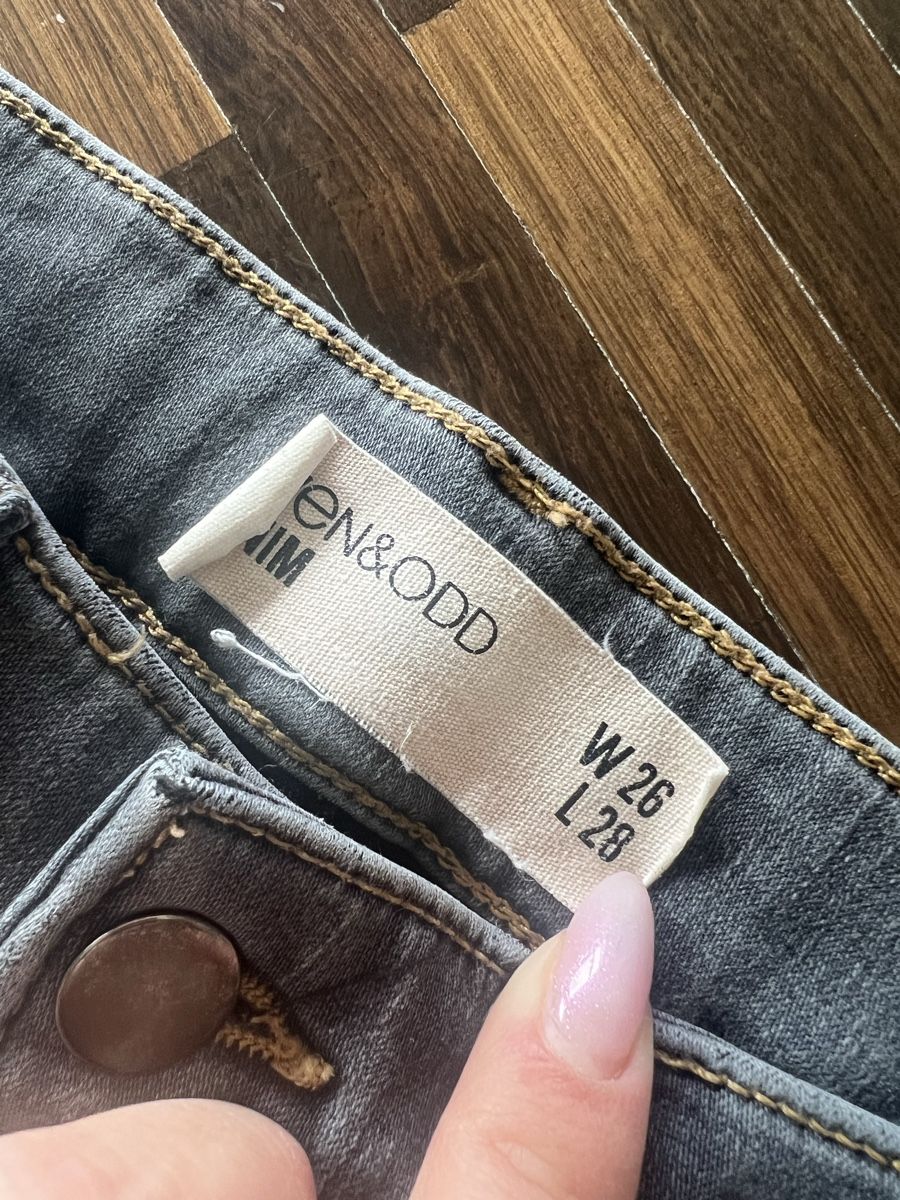 Jeans: even&odd Jeans Gr. 26 – Usato da Baar venduto da Lila2006 1