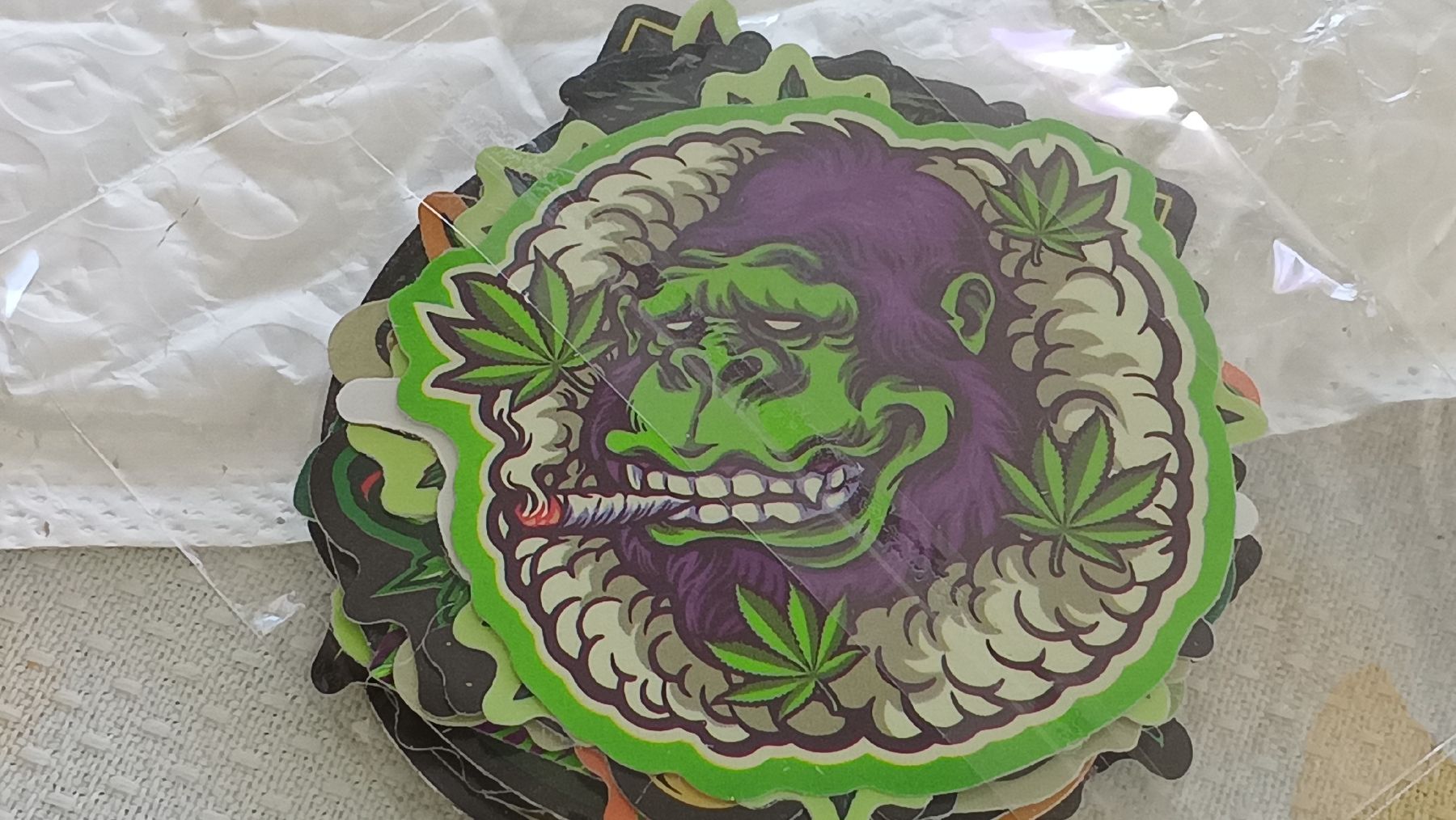 Sticker: 5 Paeckchen Cannabis Abziehbilder – Nuovo e nell'imballaggio originale da Zürich venduto da Mitzi6 5