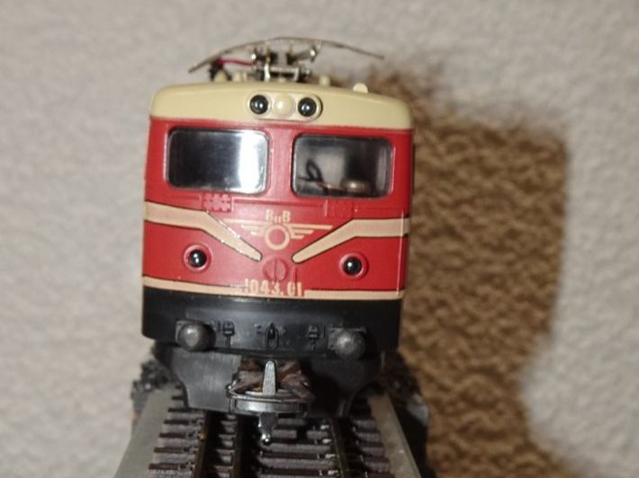 Lima Modellini di ferrovie: Lima 208060LG  ÖBB 1043.01  H0 DC – Usato da Hinwil venduto da Berling0 2