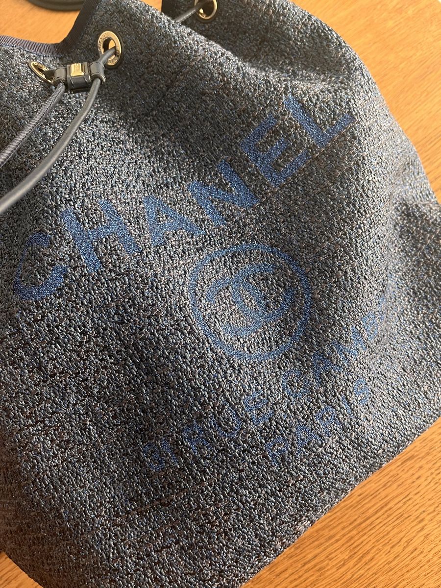 Chanel Zaini: CHANEL DEAUVILLE BACKPACK – Nuovo (secondo la descrizione) da Marin-Epagnier venduto da vanessita_ch 8