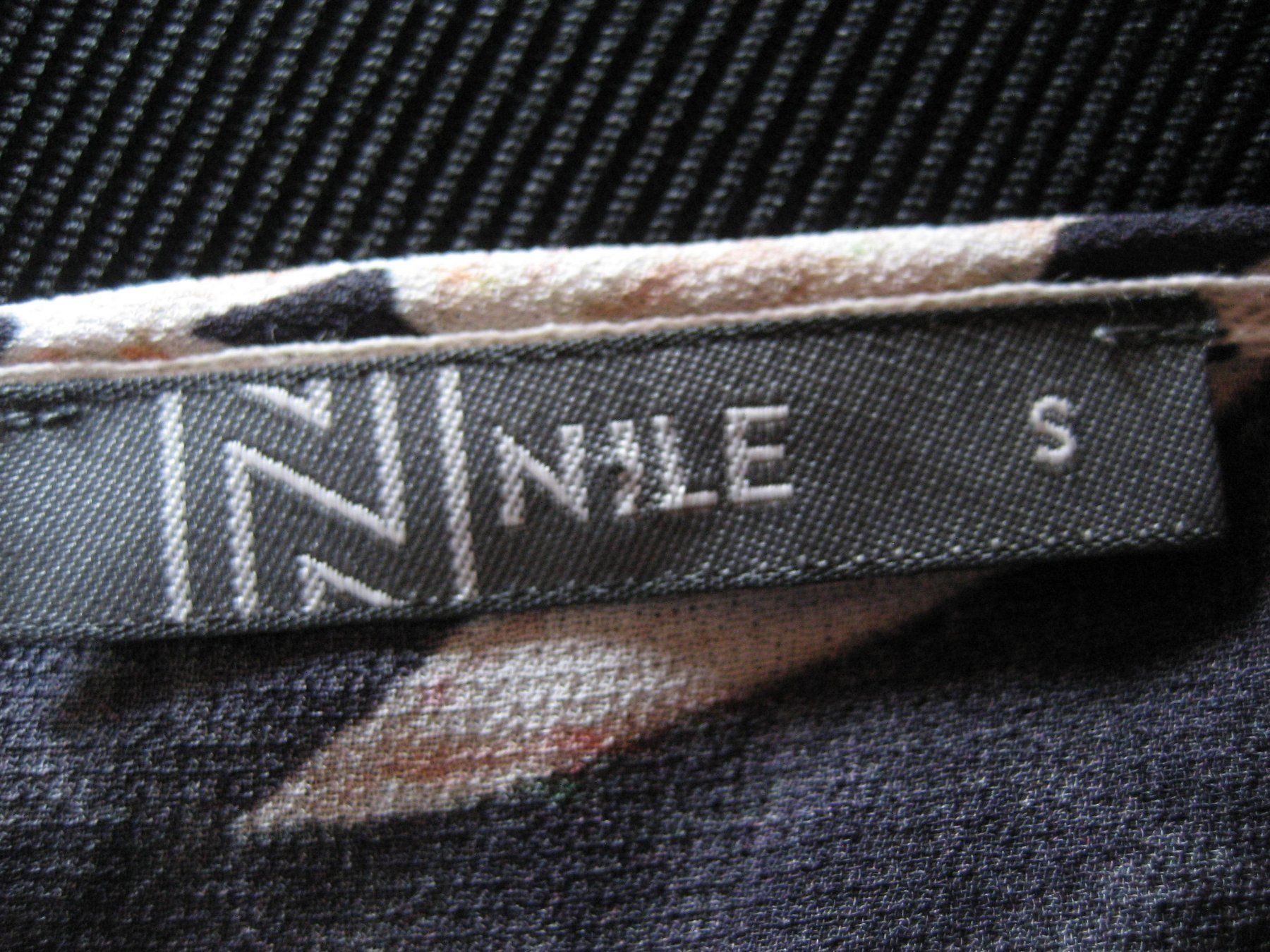 Nile Camicette: Blouse Nile taille S – Nuovo (secondo la descrizione) da Delémont venduto da marryb 7