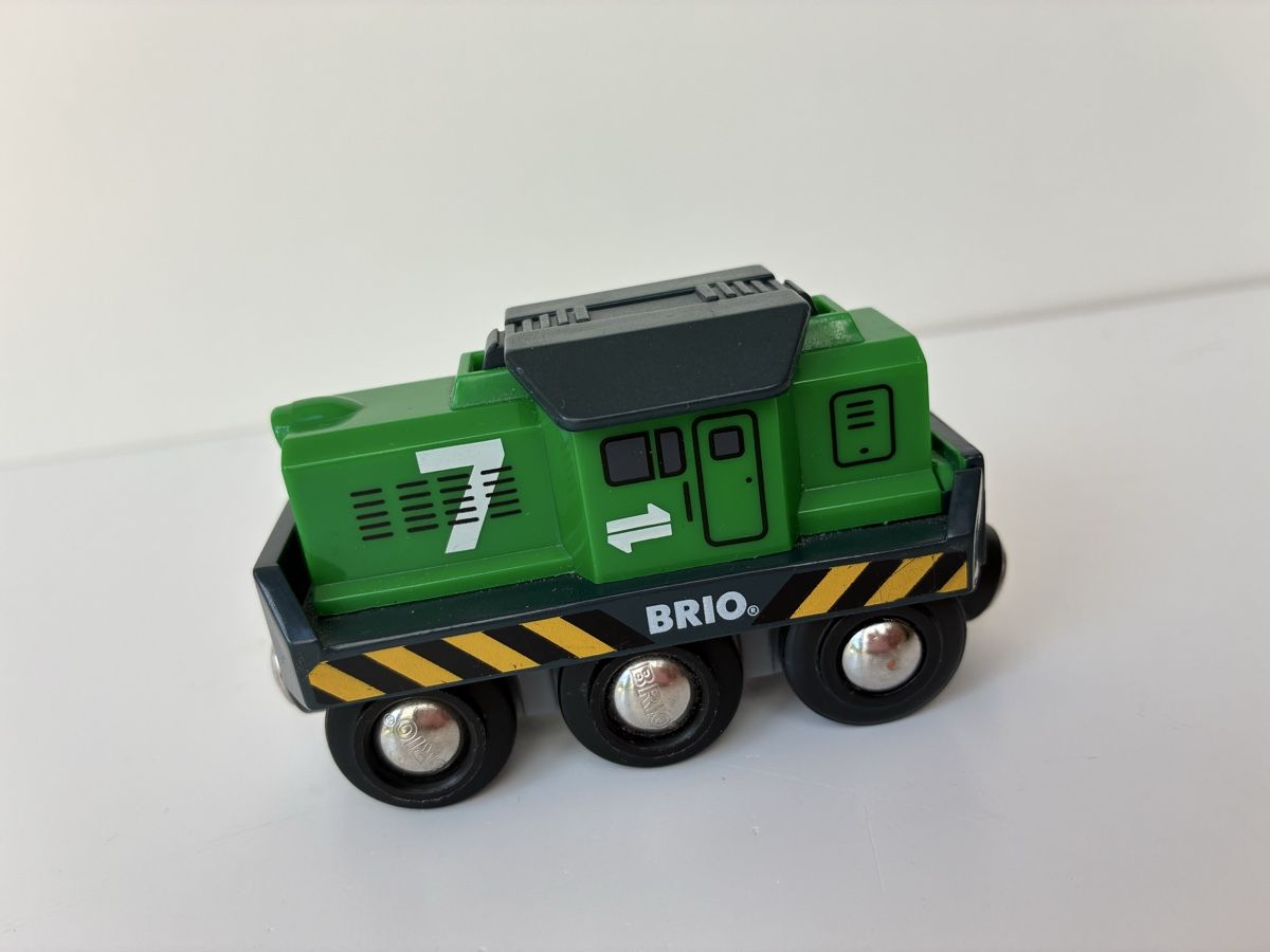 Brio Giocattoli: BRIO 33214 Freight locomotive – Usato da Lucens venduto da metaD