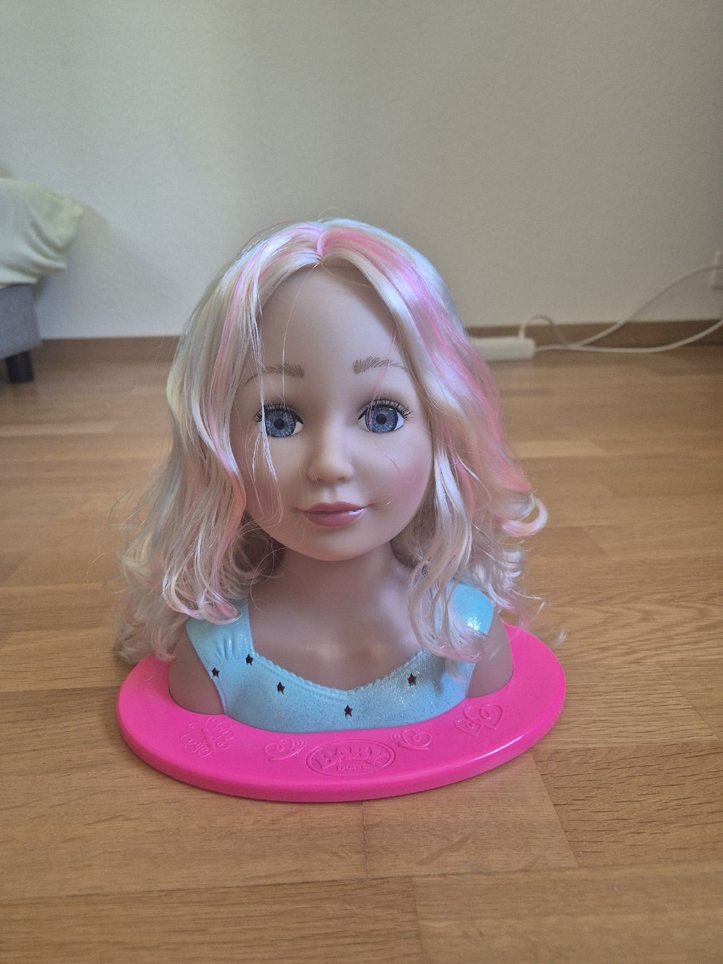 Puppen: frisur und make-up puppe – Neu (gemäss Beschreibung) aus Zollikerberg von Irinanadia