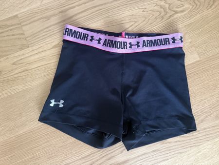 undder armoue shorts gr xs
