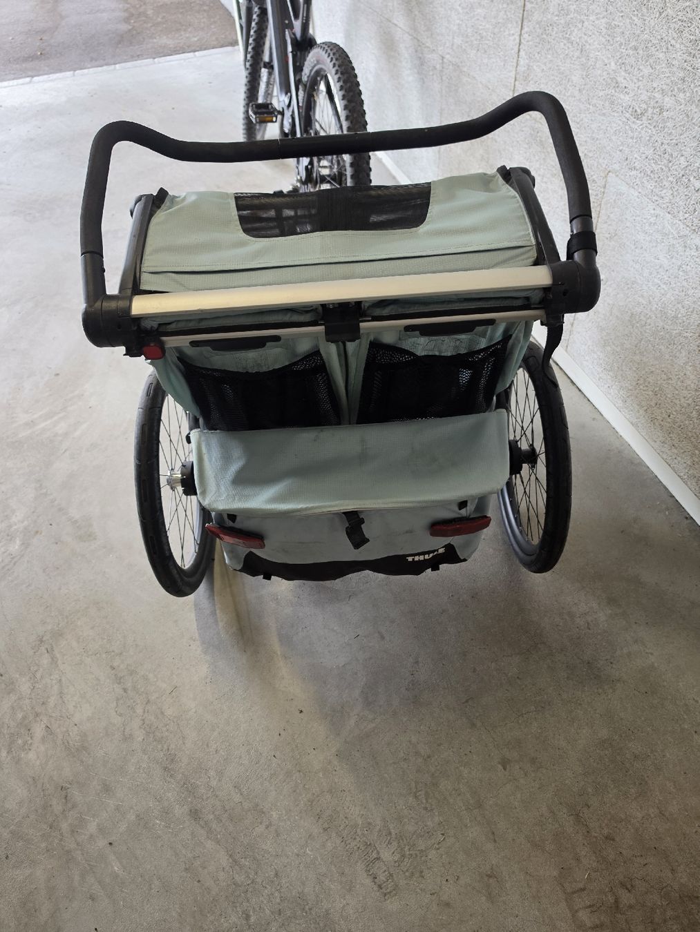 Thömus Biciclette: Thömus Lightrider E2 Pro mit Thule Cross 2 Plätzer – Usato da Kilchberg ZH venduto da jeli8802 3