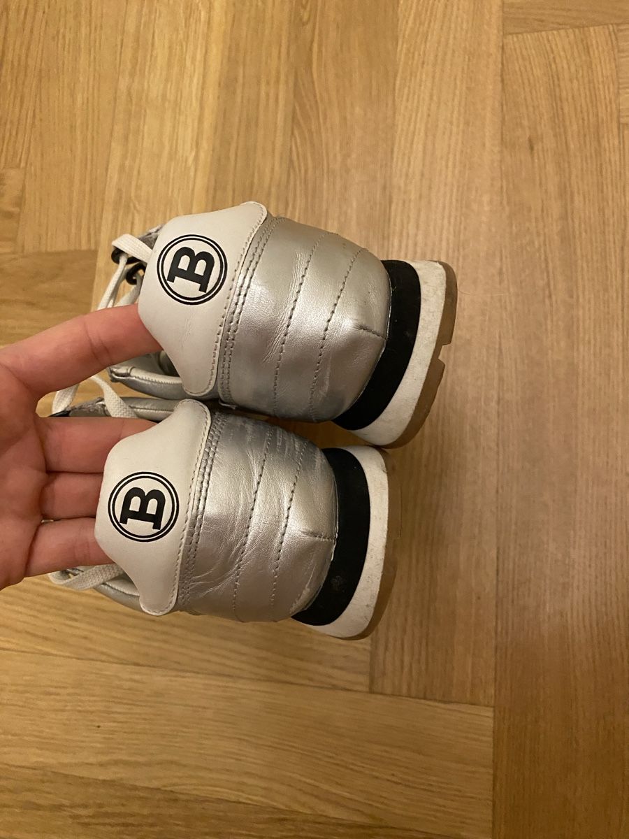 Bally Scarpe da donna: Sneakers Bally silber – Usato da Zürich venduto da happycastle 2