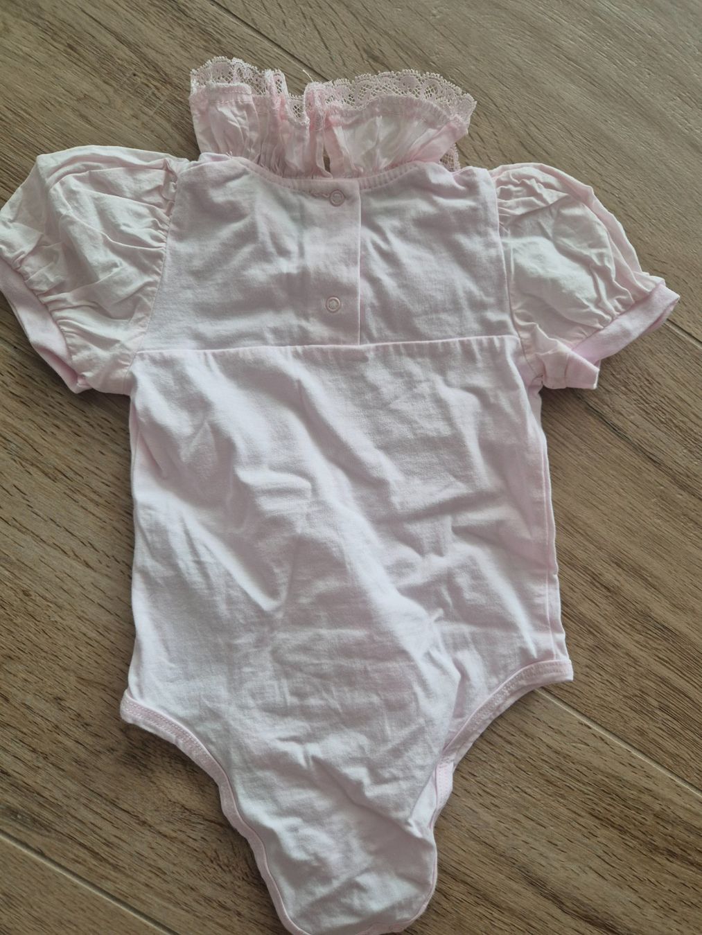 Biancheria intima: Babybody von MONNALISA Gr. 9M – Nuovo (secondo la descrizione) da Wohlen AG venduto da dim_rg9y 1