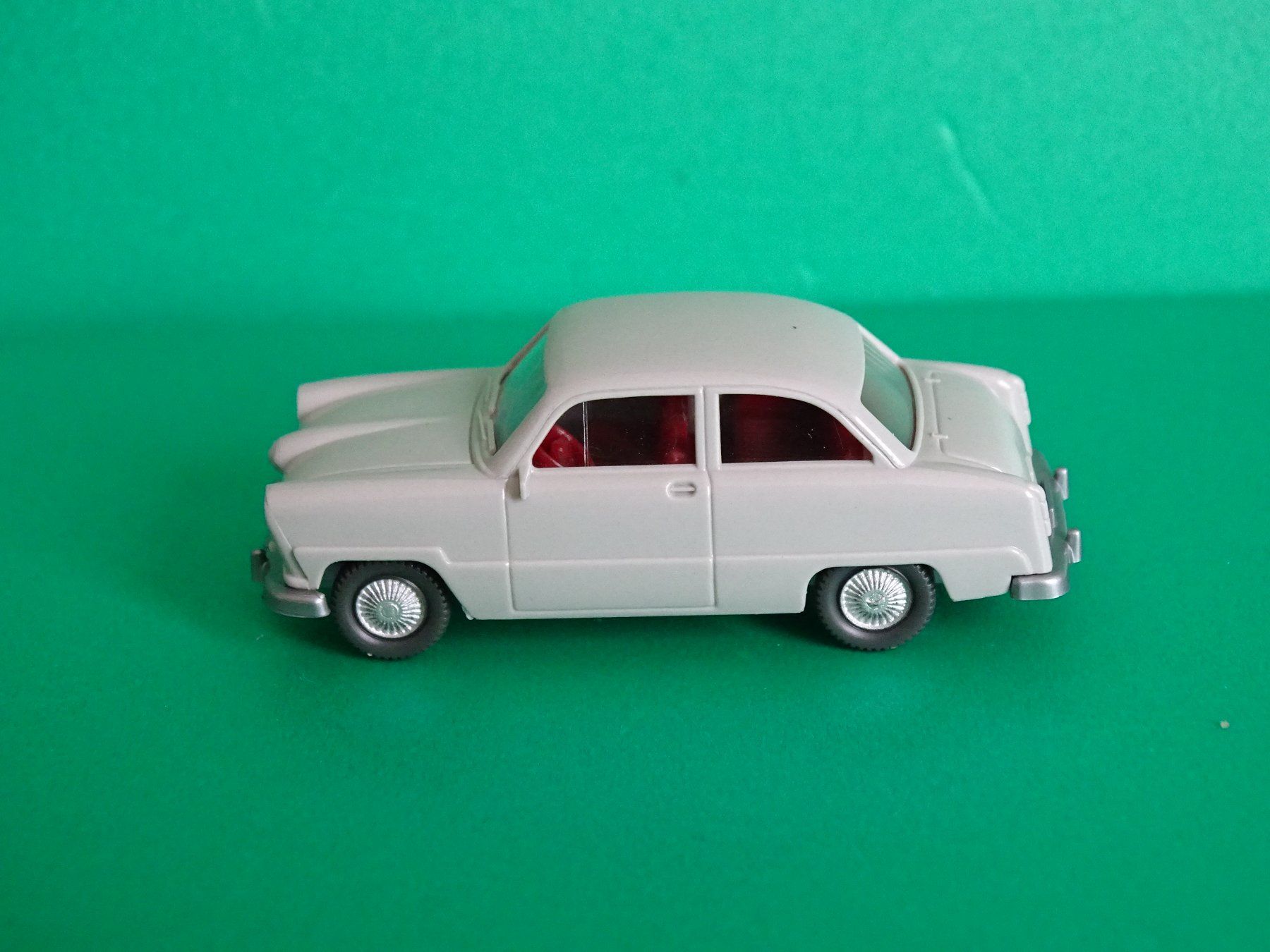Wiking Modellini d'auto: Ford 12m von Wiking 1/87 – Usato da Bretzwil venduto da Meex 2