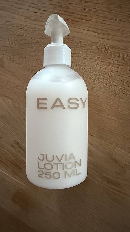 Idratazione: Juvia Easy - Body Lotion – Nuovo e nell'imballaggio originale da Altishofen venduto da Mueller_5