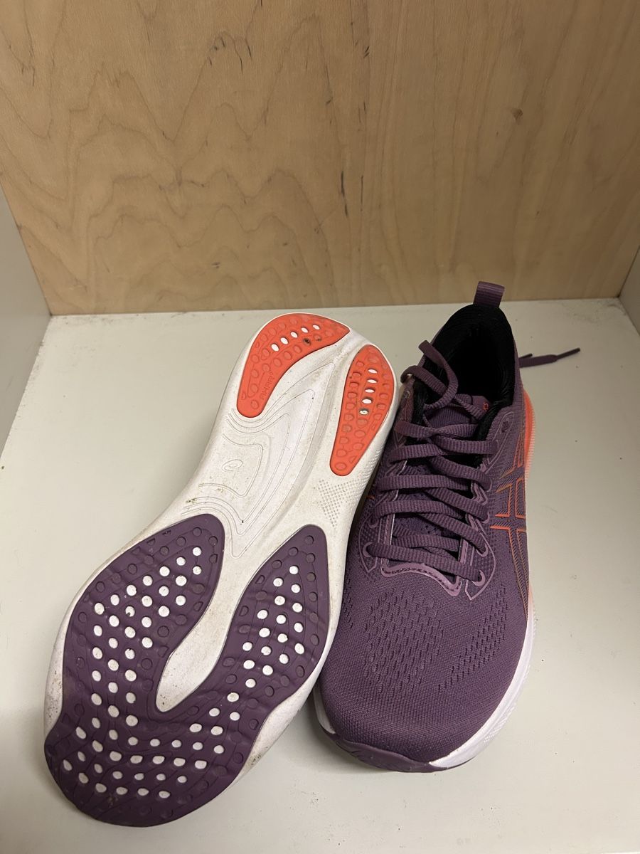 Asics Scarpe da donna: Laufschuhe Asics – Nuovo (secondo la descrizione) da Thun venduto da ann_j9cx 1