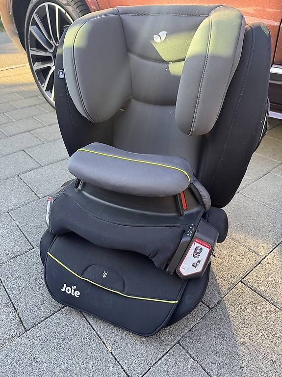 Seggiolini per auto: Joie Kinderautositz – Usato da Tennwil venduto da Padi83