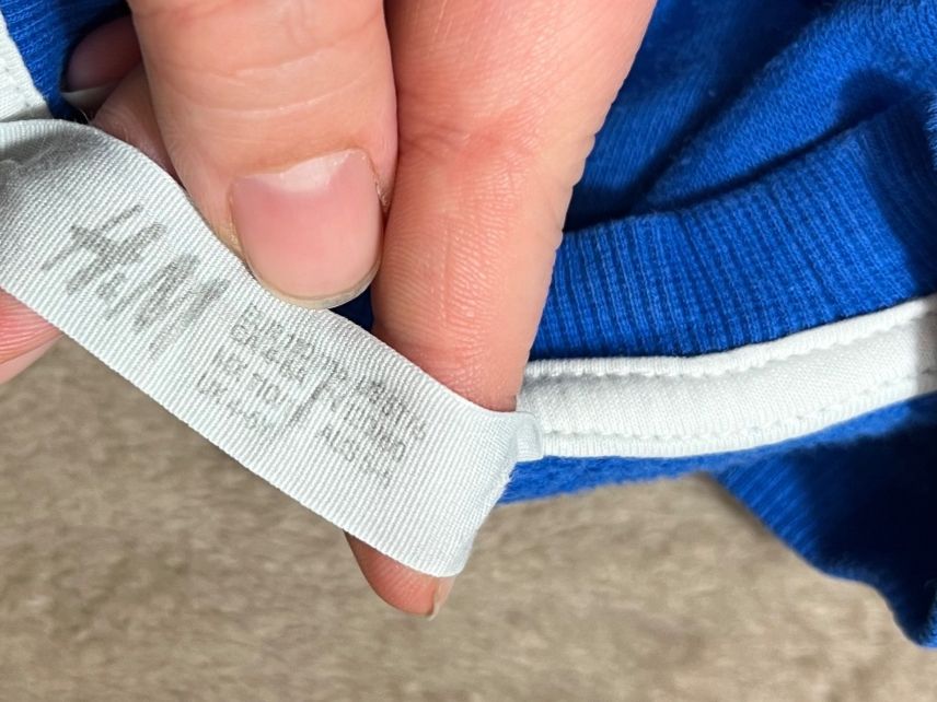H&M Maglioni & Felpe: Cooler H&M Pullover mit Roboter-Applikation, Gr. 110/116 – Usato da Bottenwil venduto da topshop 2