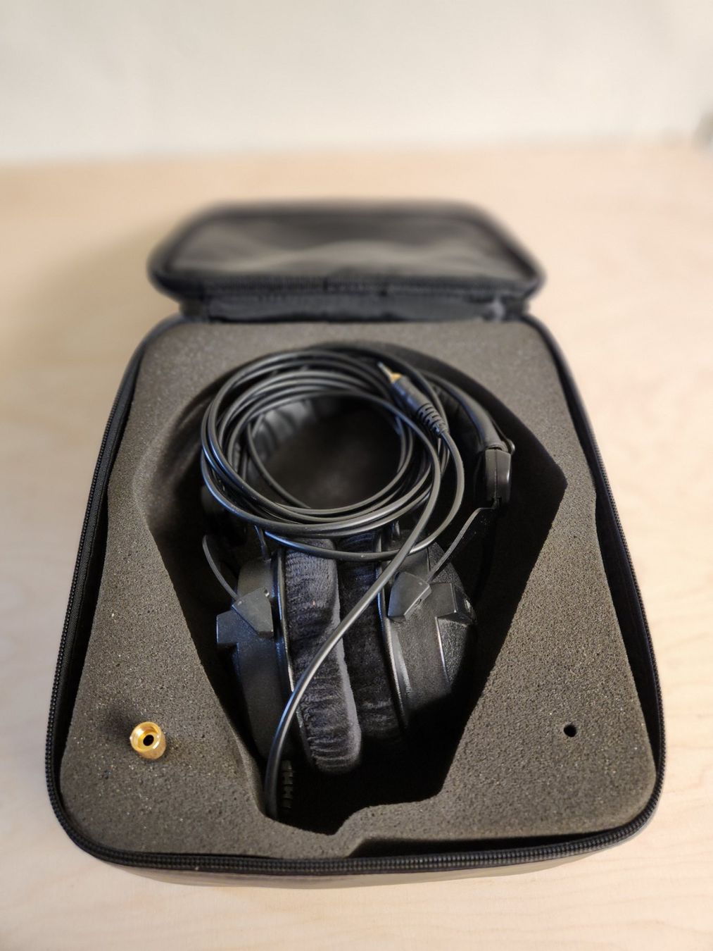 Beyerdynamic Cuffie: Beyerdynamic DT 770 Gebraucht mit Transporttasche – Usato da Basel venduto da clear 4