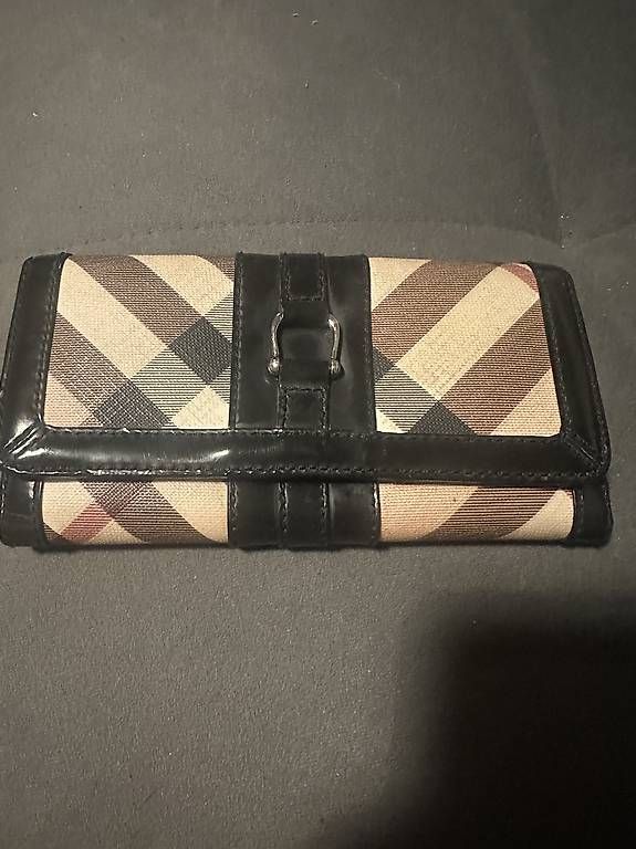 Portemonnaie: Geldbeutel Burberry – Gebraucht aus Männedorf von Siron