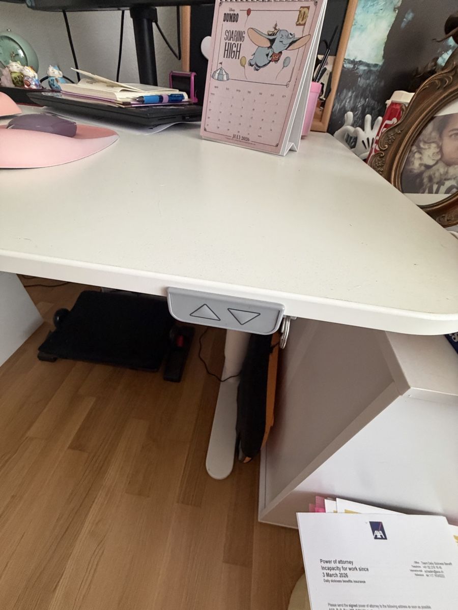 Schreibtische: Stehpult weiss H160cm B80cm  – Gebraucht aus Liestal von syi_pl6k 1