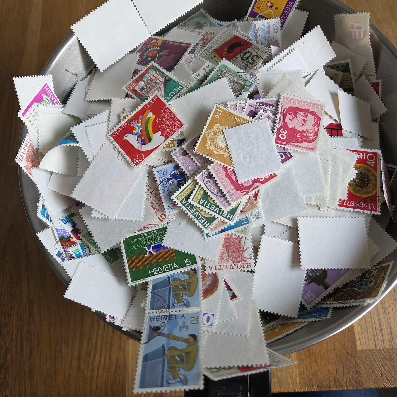 Tutti i francobolli: Tausende Briefmarken – Usato da Stans venduto da Ducati16 2