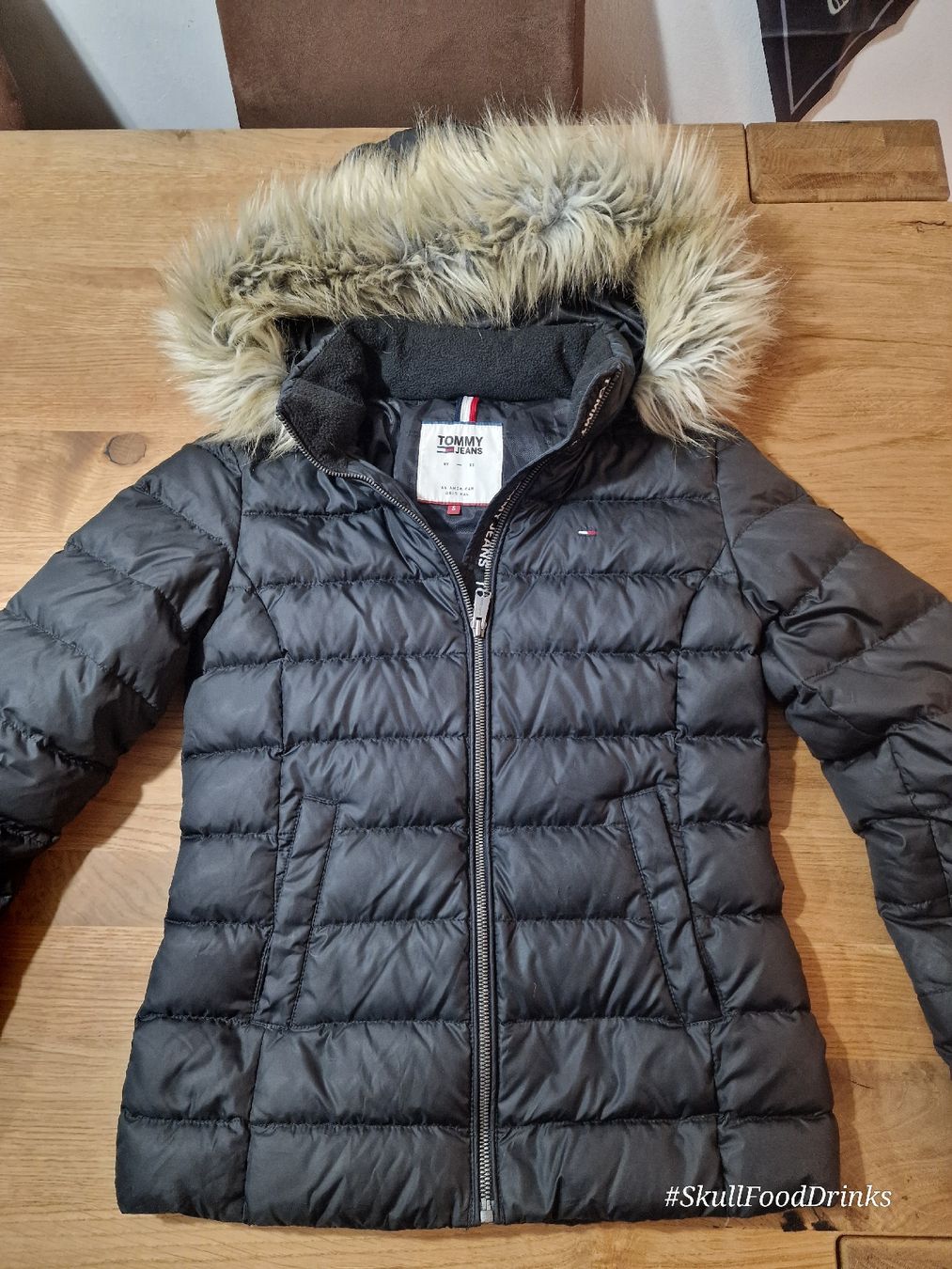 Tommy Hilfiger Giacche: Tommy Jeans Jacke – Usato da Aeugstertal venduto da Salentino_Fuso