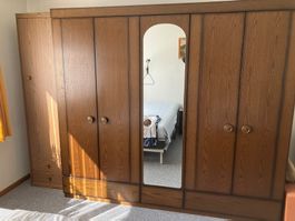 Armoire chambre à coucher 5 portes et 3 tiroirs