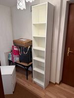 Bibliothèque BILLY IKEA blanche 40×28×202 cm, déjà montée