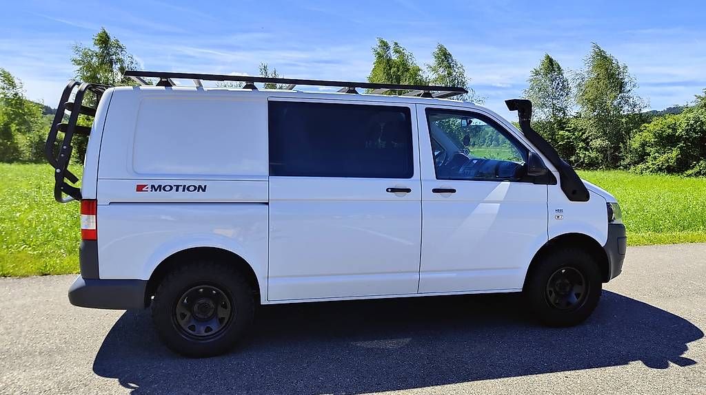 VW Veicoli da campeggio: VW T5 4x4 Camper – Usato da Sursee venduto da ksc_v2bn 1