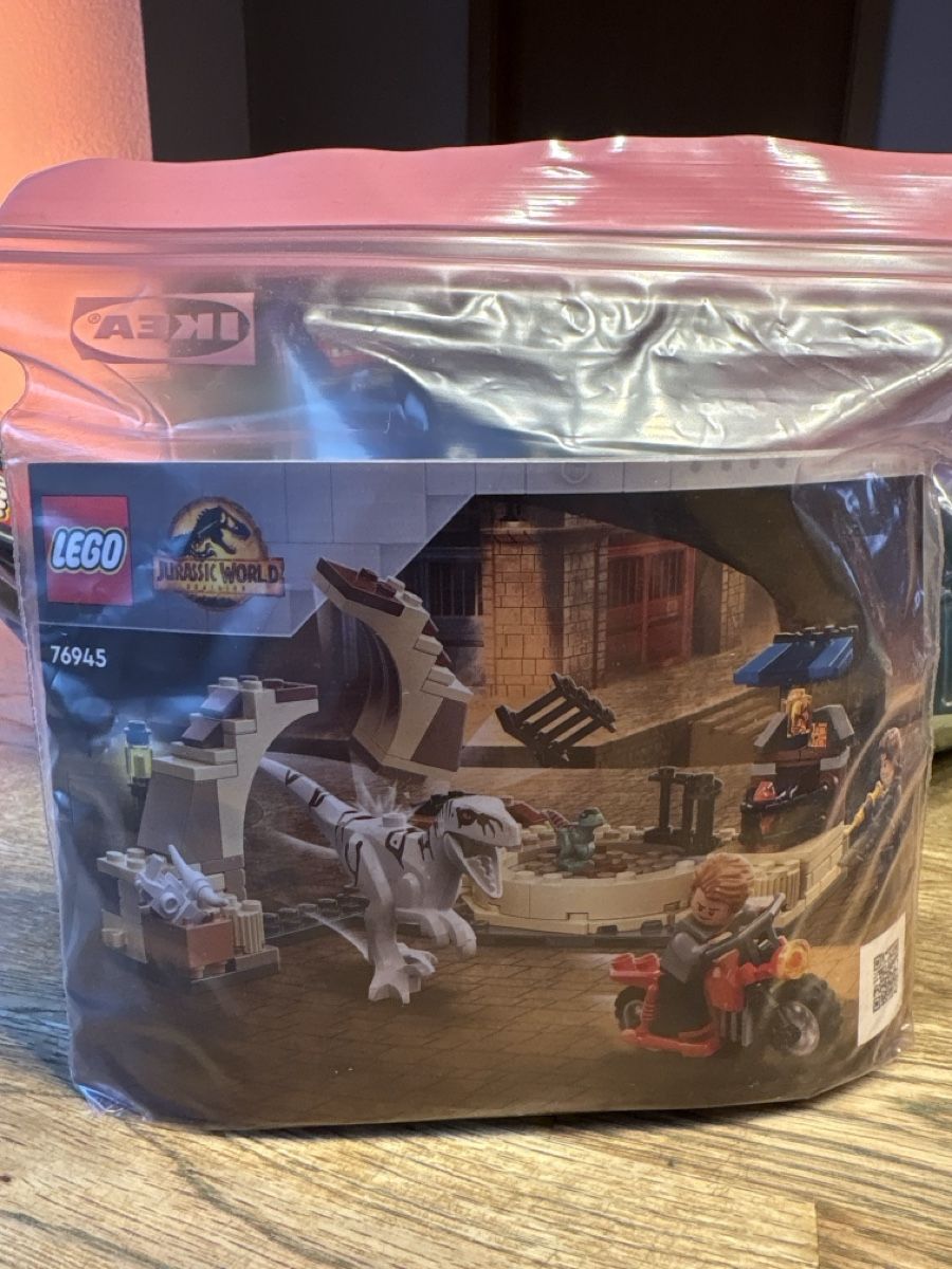 Lego Kit di costruzioni: Lego Jurassic World 76945 – Usato da Leuzigen venduto da LaicaStar