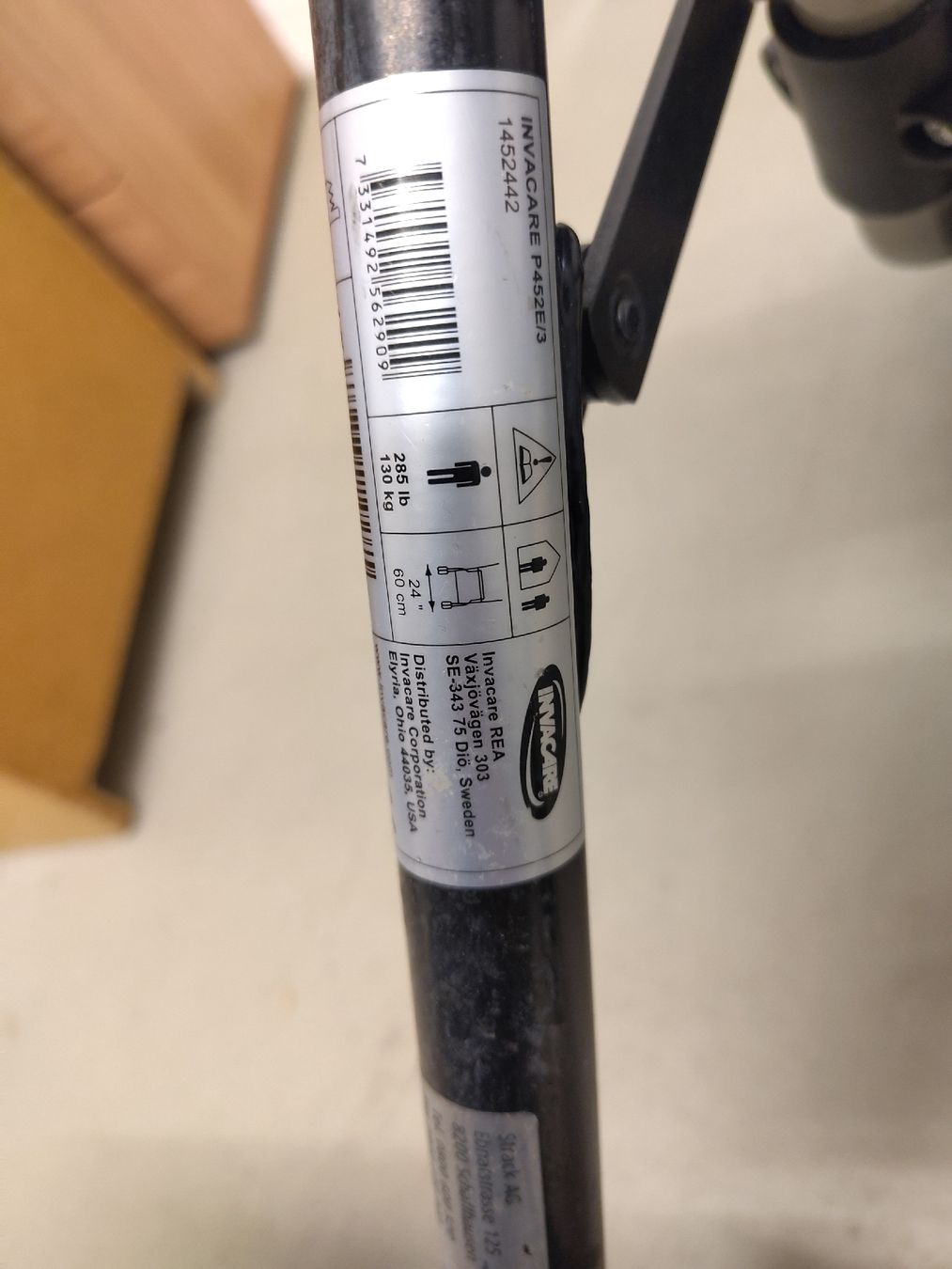 Ausili per la deambulazione: Rollator Invacaer silber mit Sitzfläche gebrauchter Zustand – Usato da Schaffhausen venduto da chr_2rw5 3