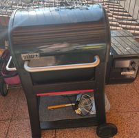 Weber Searwood Grill mit Zubehöhr guter Zustand