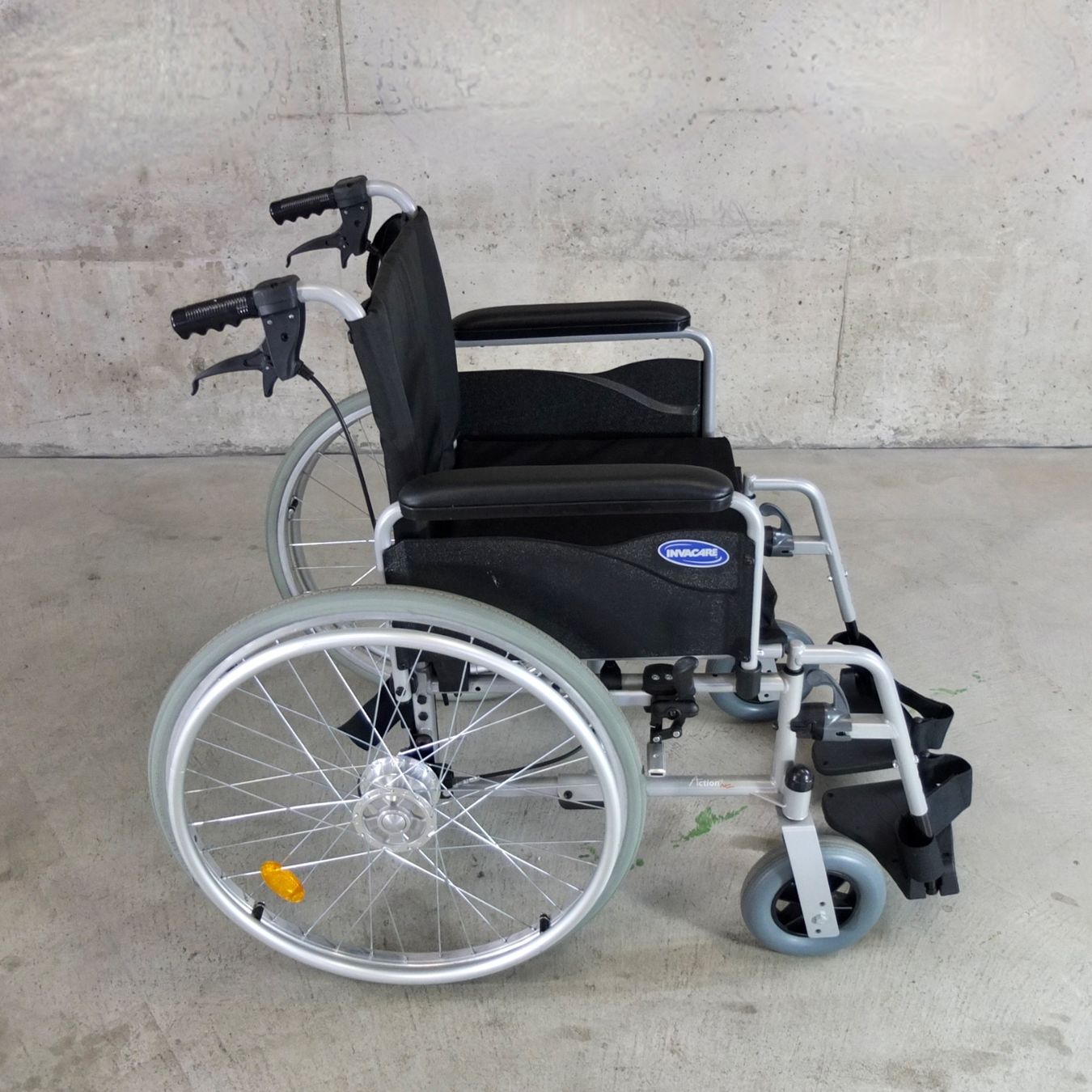Sedie a rotelle: Invacare Action NG Rollstuhl – Usato da Basel venduto da Brocki-auf-dem-Wolf 1