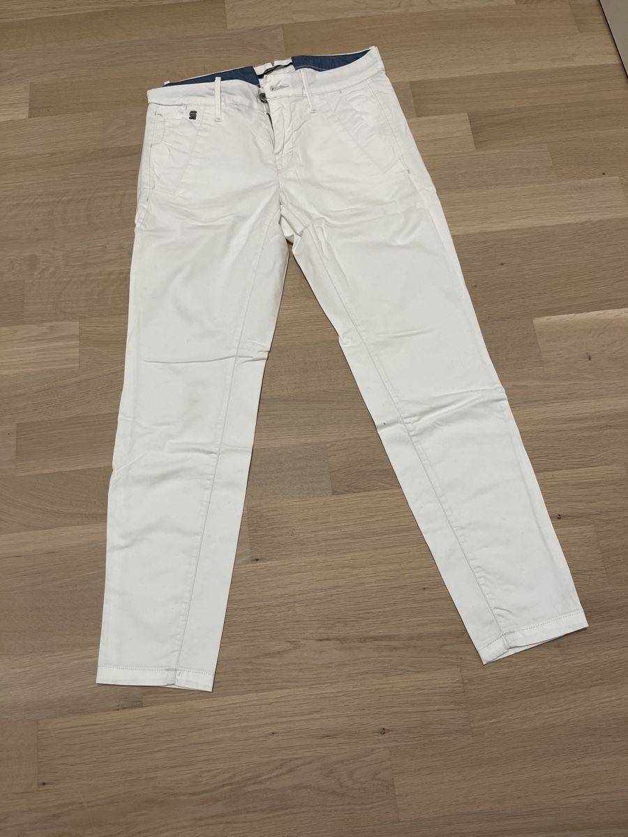 G-Star Pantaloni: G-Star Raw Chino Slim W28 Hose – Usato da Aesch BL venduto da san_trv5