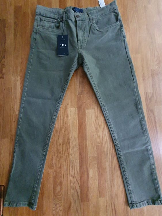 ZARA Pantalon homme couleur vert olive taille 42 Acheter sur Ricardo