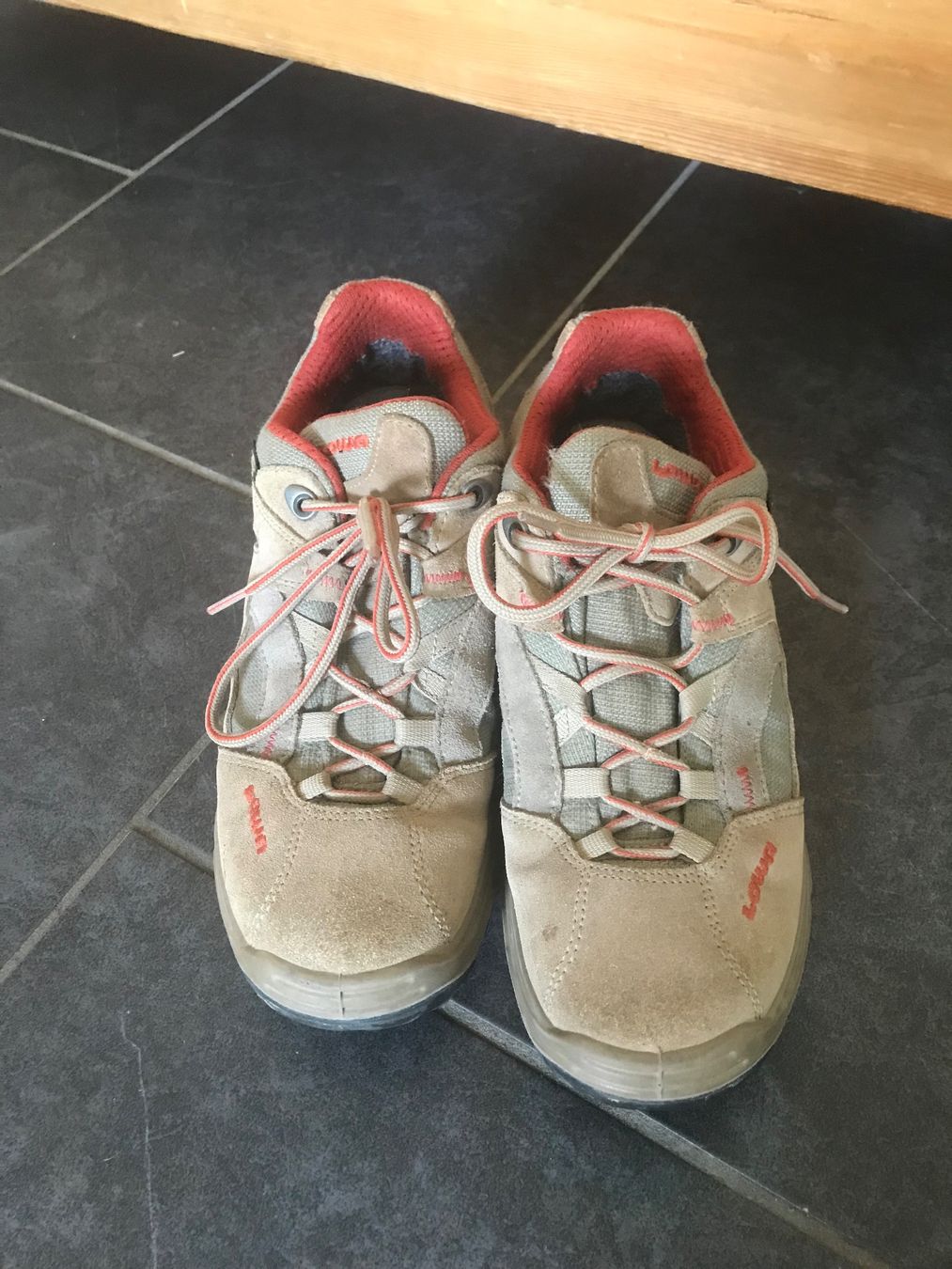 Lowa Scarpe da uomo: Lowa Wanderschuhe – Usato da Dietlikon venduto da estrella-stern