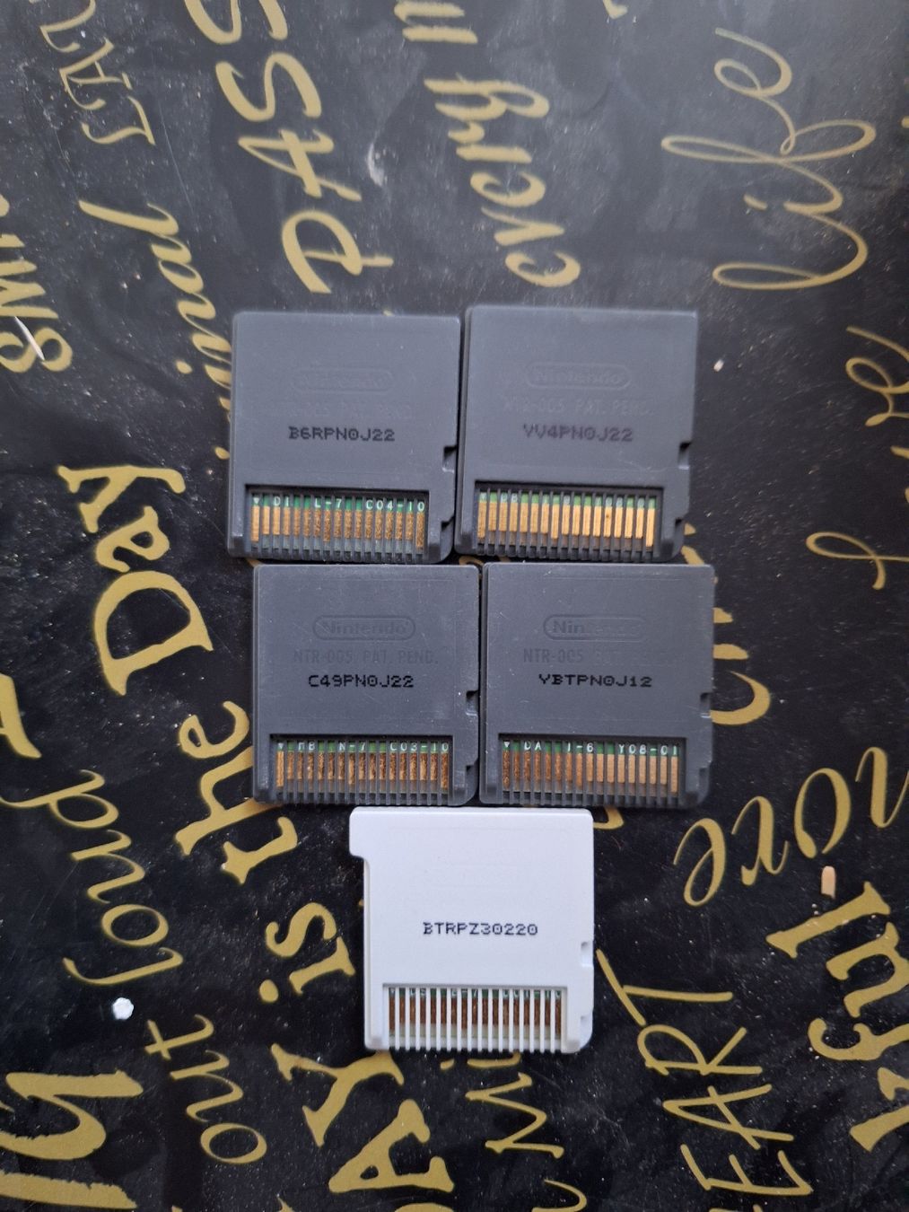 Giochi: Lot de 5 jeux Nintendo DS/3DS  – Usato da Gollion venduto da cor_mx6b 1