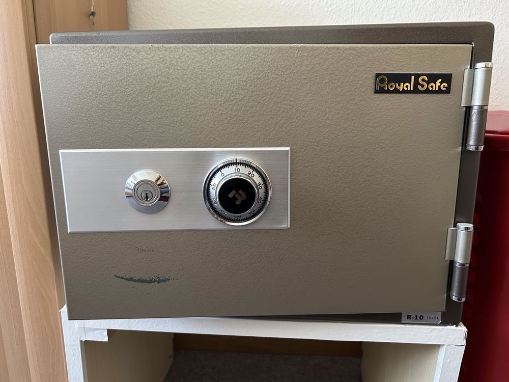Royal Safe Geldschrank R-10 Tresor, Top Zustand! (Gebraucht) in ...