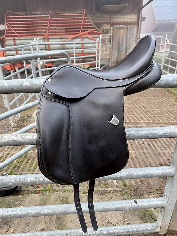 Selle & Accessori: Bates Wide 17.5 VS Sattel – Usato da Fahrwangen venduto da UnFreundLichtEr