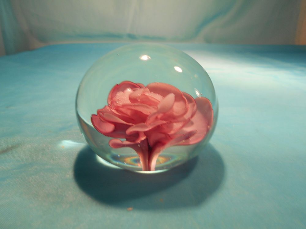 Paperweight Glaskugel Mit Rosa Rose Dm Cm Kaufen Auf Ricardo