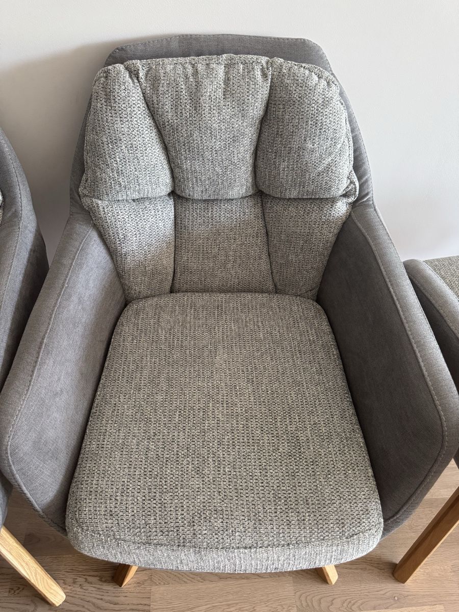 Poltrone: Armchairs - Perfect condition – Usato da Horw venduto da and_wx8j 3