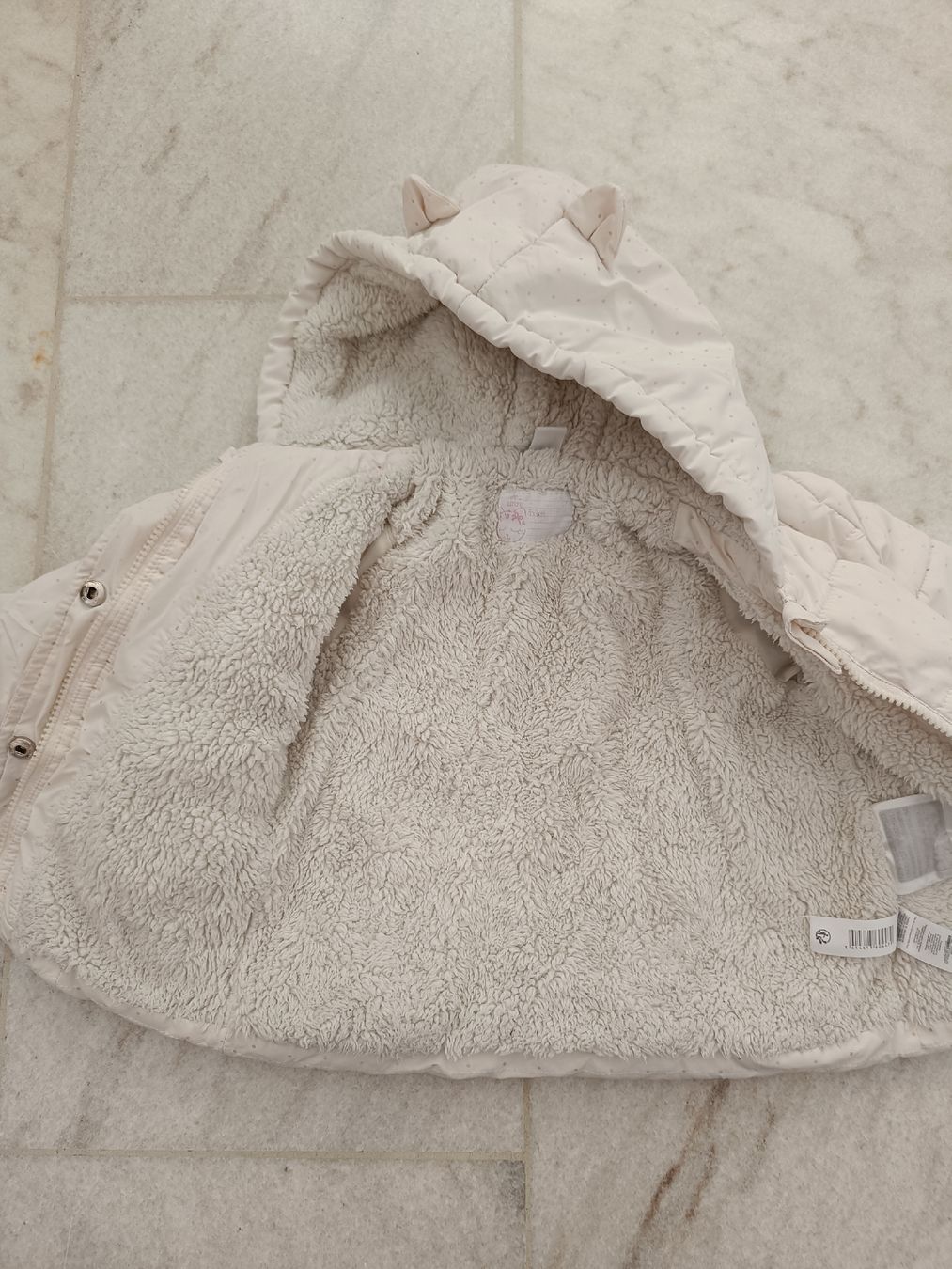 Giacche & Cappotti: Winterjacke beige mit Kapuze und Teddyfutter Gr.80 – Usato da Reinach BL venduto da jul_6xlh 1