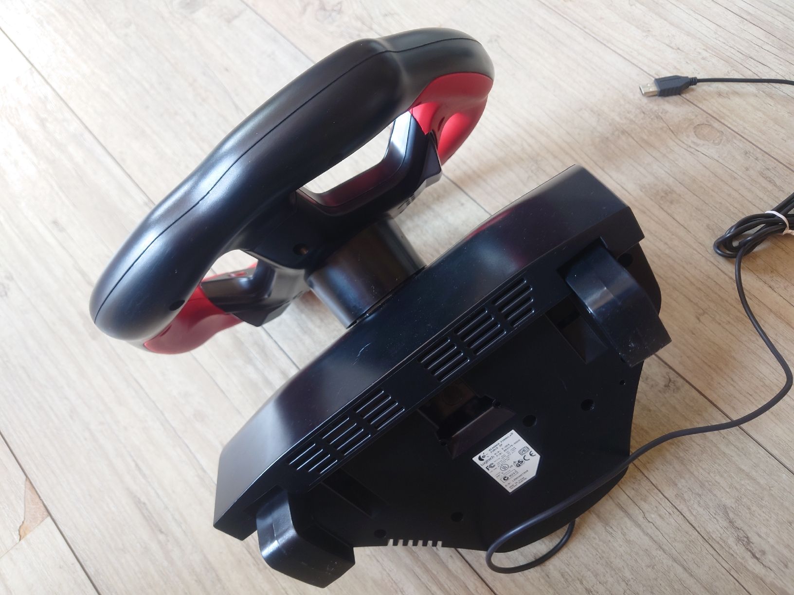Logitech Manettes: Logitech WingMan Formula Force GP Lenkrad mit Pedalen – D'occasion à Wettingen par l_i500 5