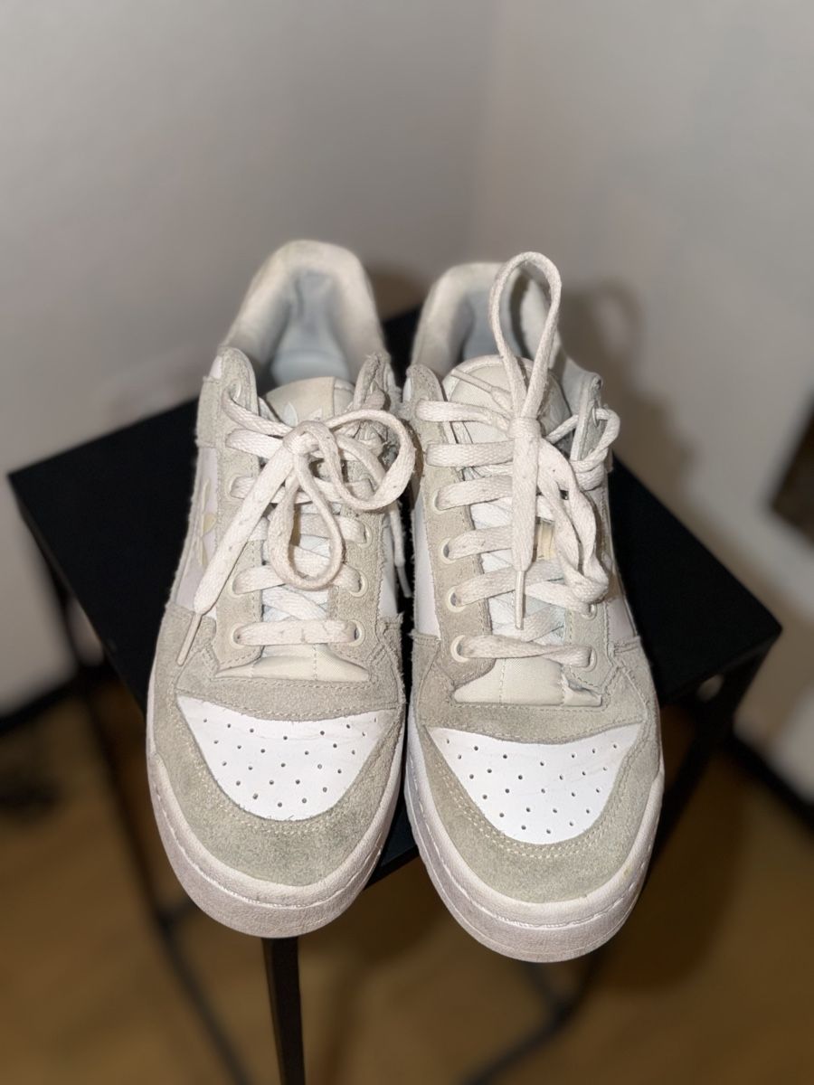 Adidas Scarpe da donna: Adidas Sneaker – Usato da Niederuzwil venduto da Lisascloset 2