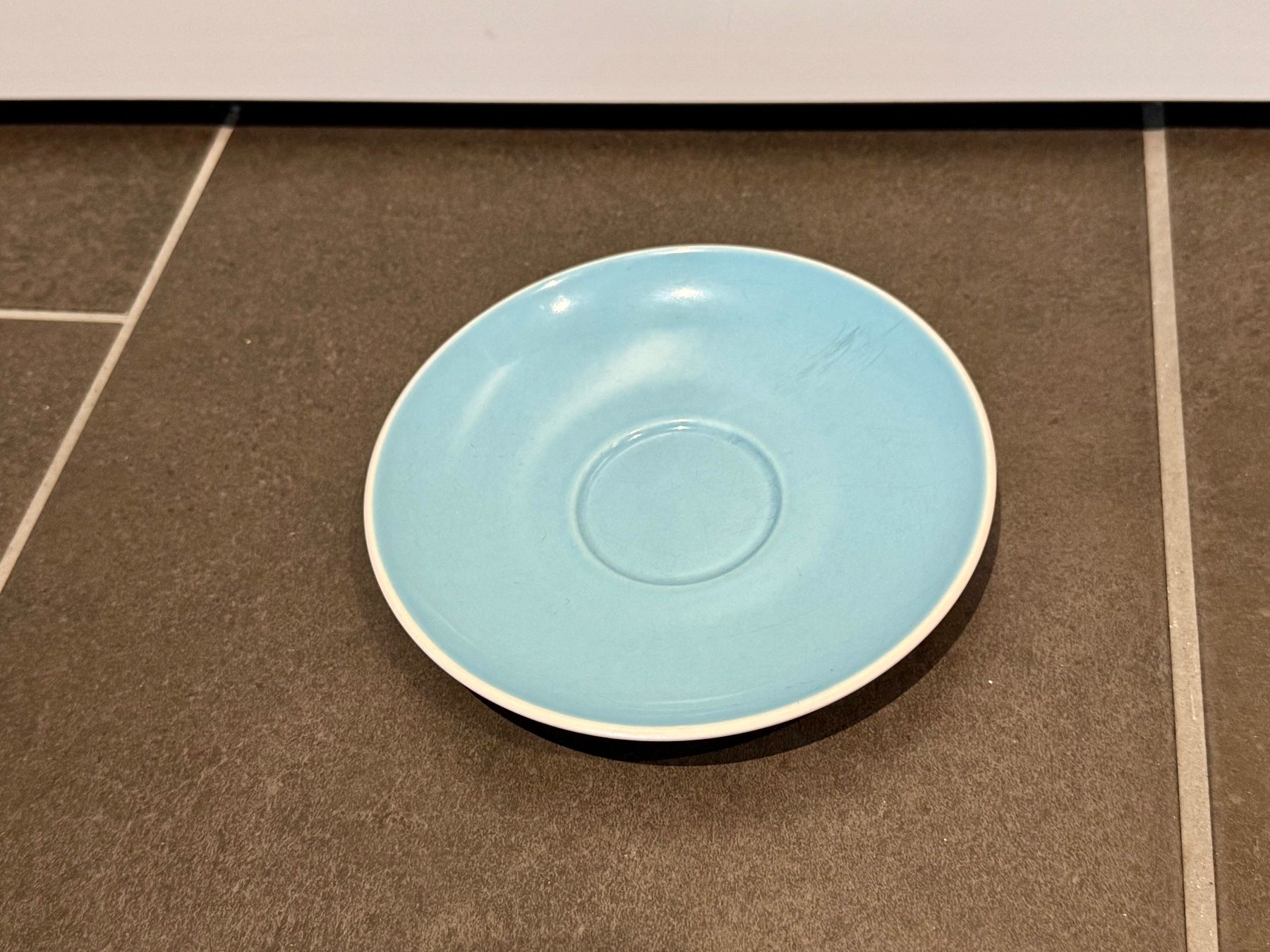 Rössler Teller: Rössler Unterteller Tasse blau hellblau alt vintage – Gebraucht aus Rothrist von Fondgruebe