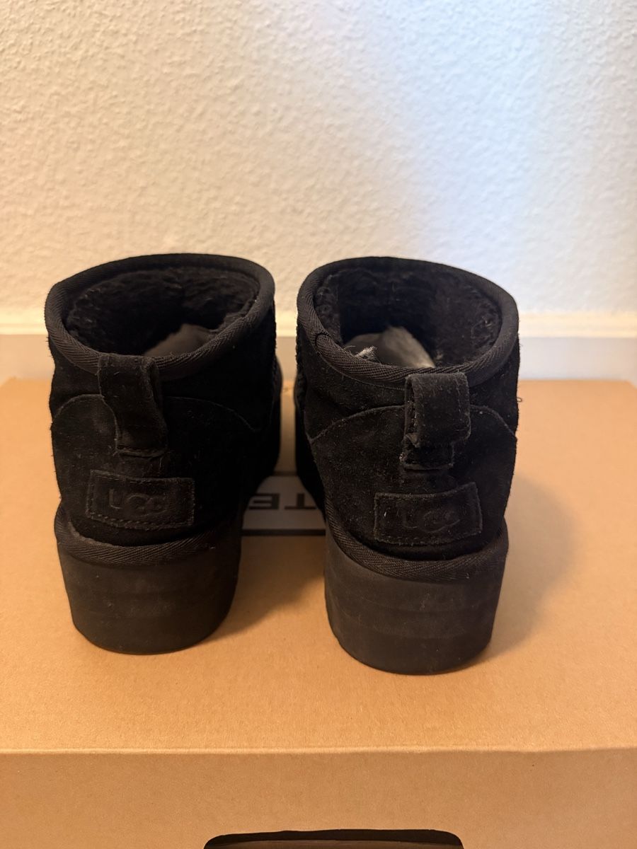 Ugg Scarpe da donna: UGG classic ultra mini - T.39 – Usato da Neuchâtel venduto da tat_vgx6 1