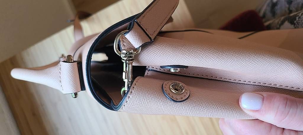 Taschen für Damen: Karl Lagerfeld Tasche, neu – Gebraucht aus Stallikon von nor_9fxw 3